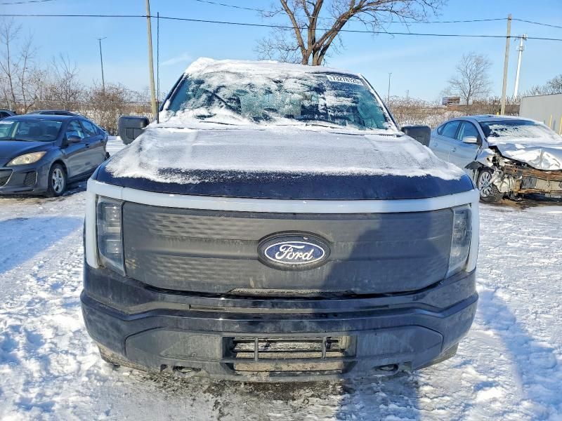 2025 Ford F150 Lightning xlt