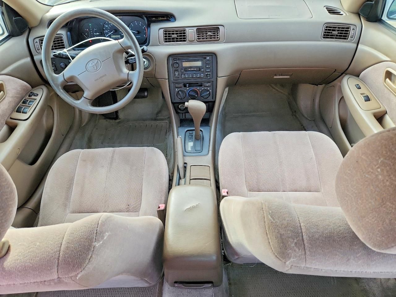 1999 Toyota Camry le