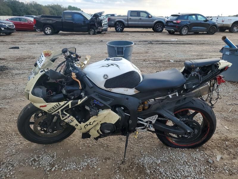 2005 Yamaha YZFR6 L