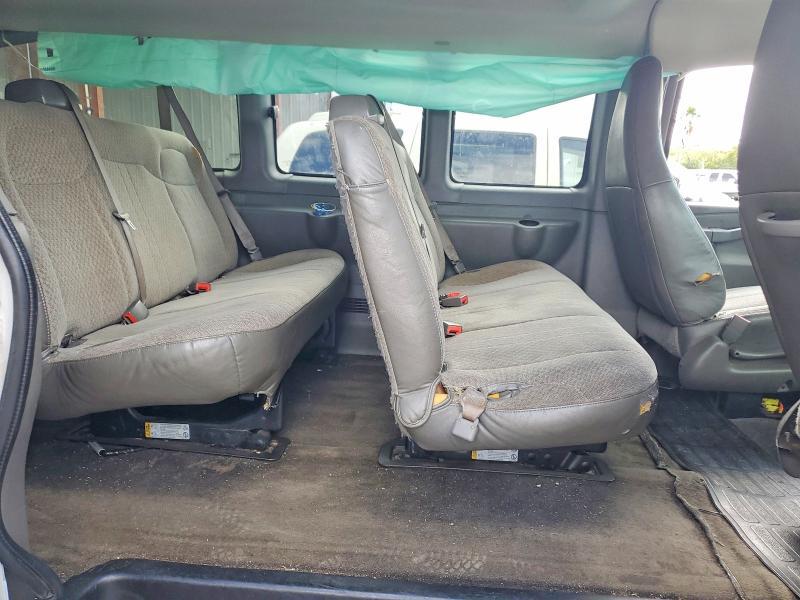 2016 Chev Express Passenger 35