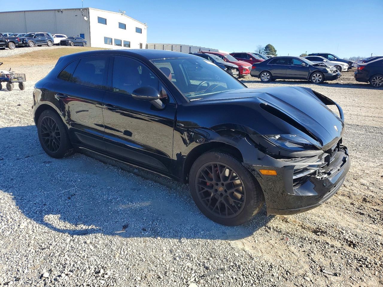 2020 Porsche Macan gts