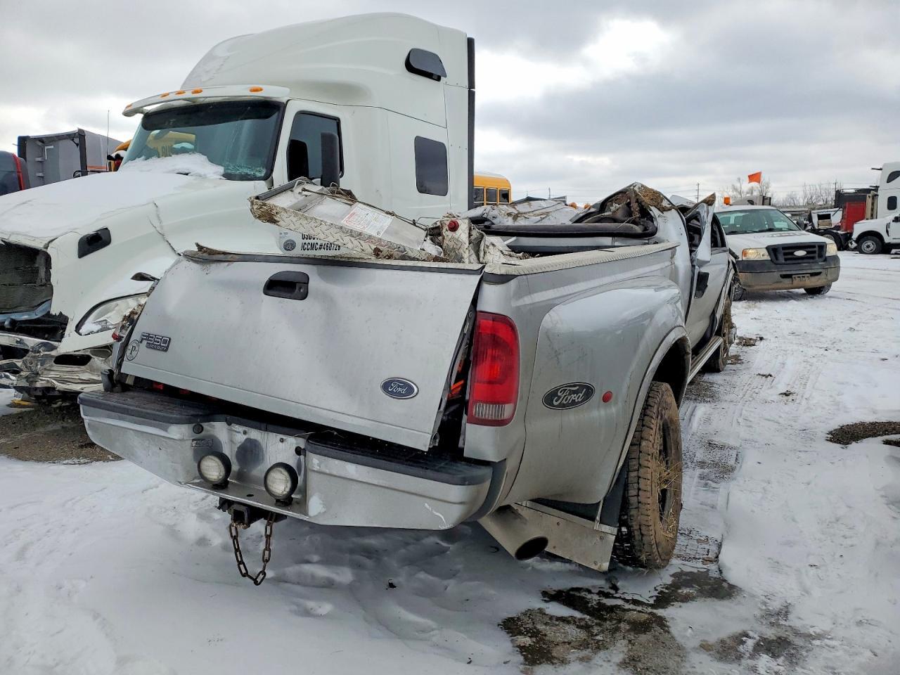 1999 Ford Truck F350 Crew C PU 4X4 D