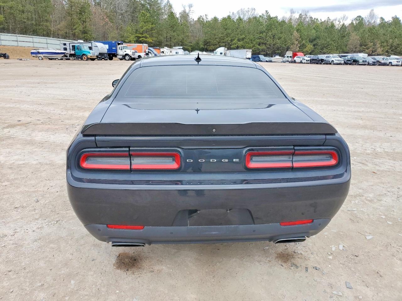 2015 Dodge Challenger sxt