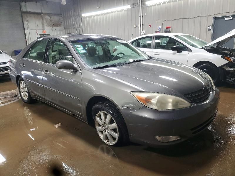 2004 Toyota Camry le