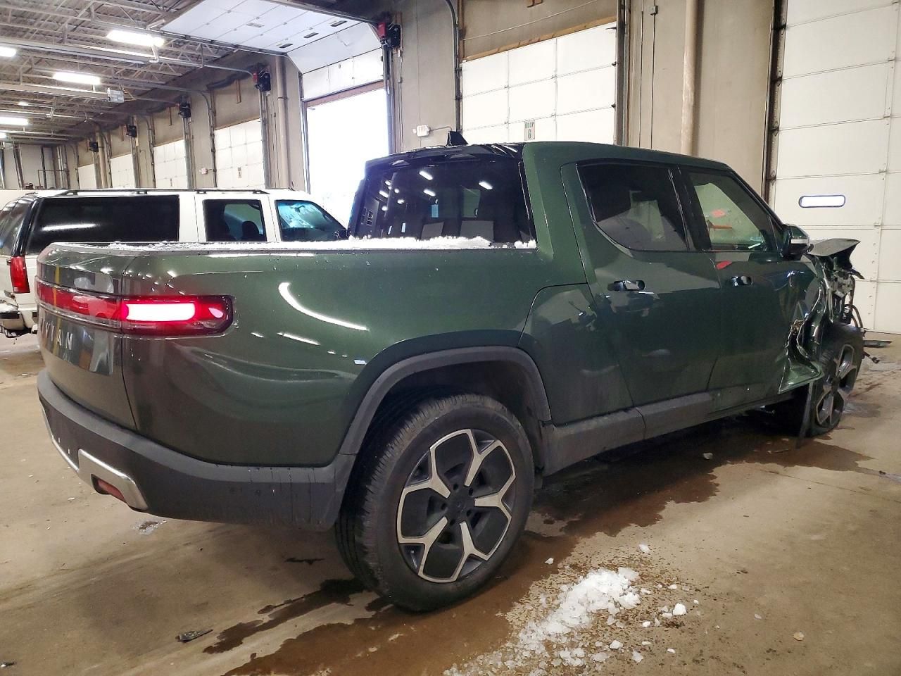 2023 Rivian R1T Adventure