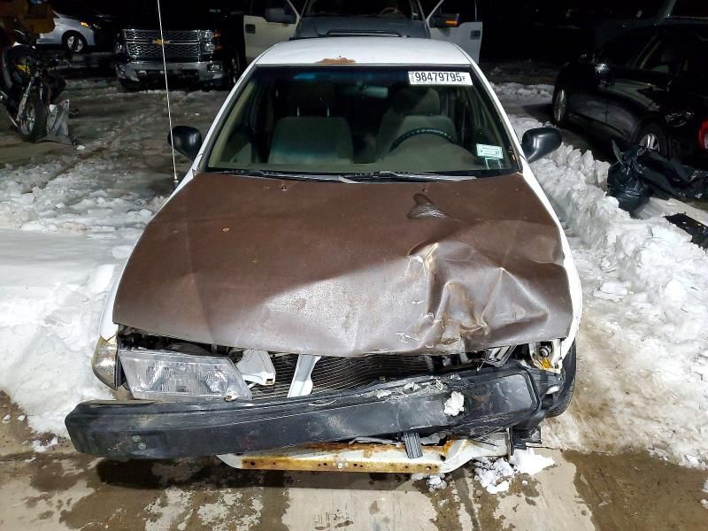 1997 Nissan Sentra xe