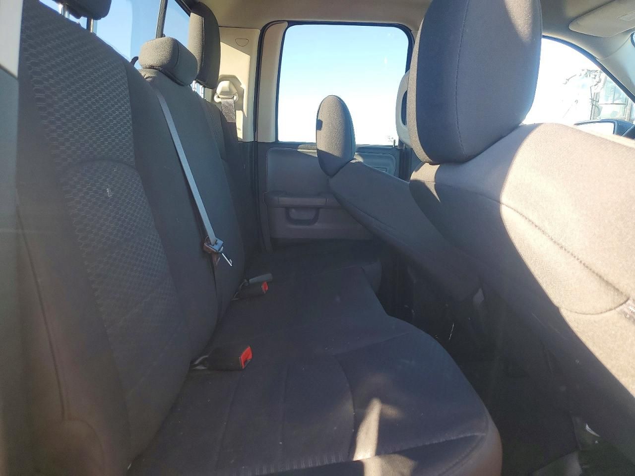 2019 Dodge Ram 1500 Classic slt