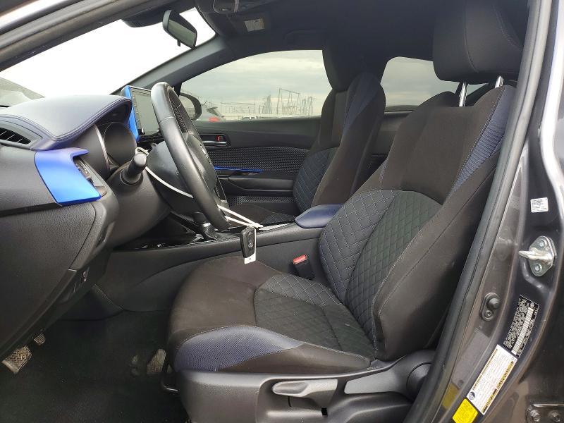 2020 Toyota C-hr xle