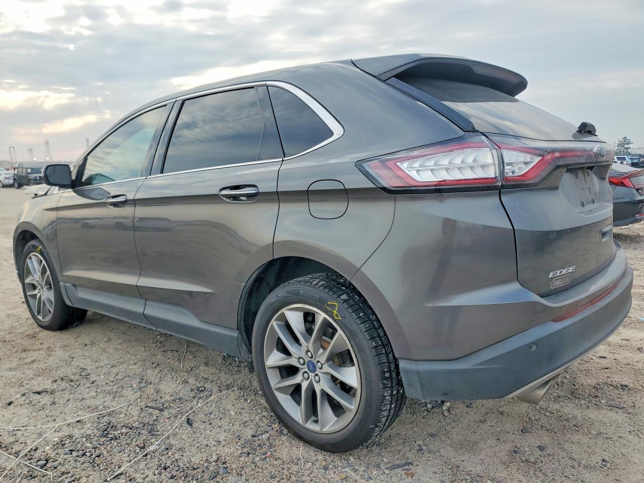 2018 Ford Edge Titanium