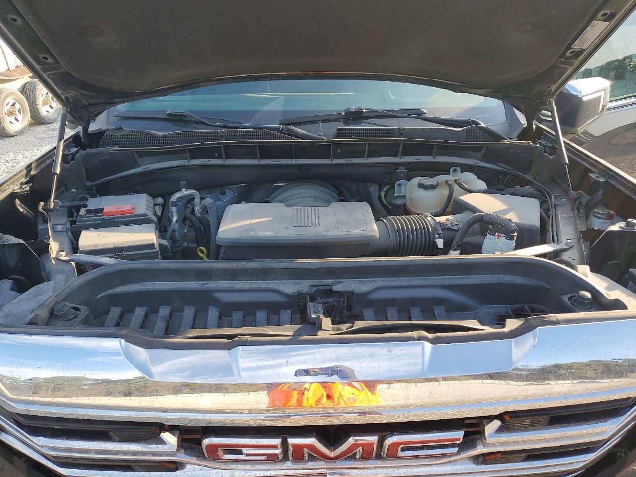 2023 GMC Sierra K1500 SLT