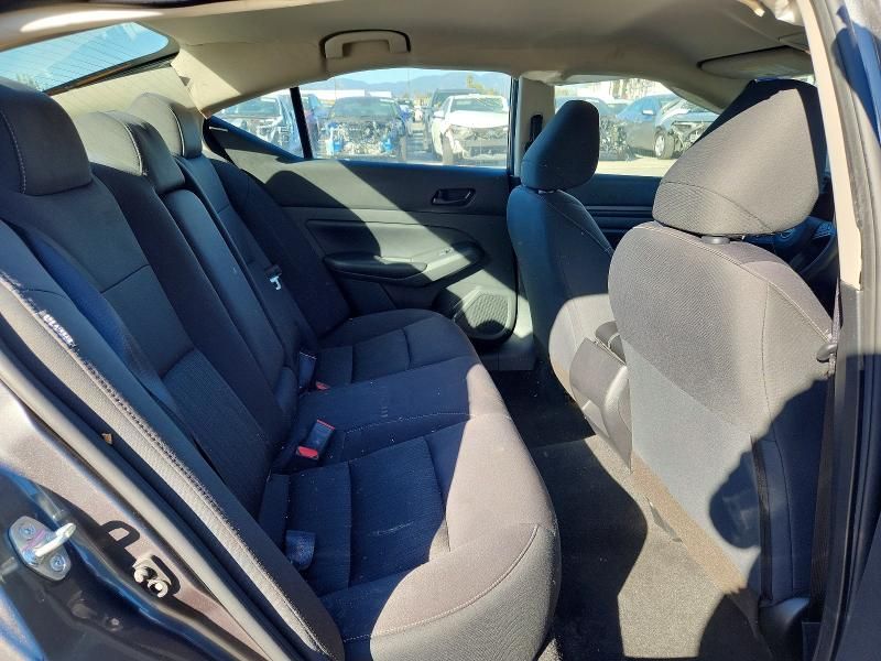 2023 Nissan Altima s