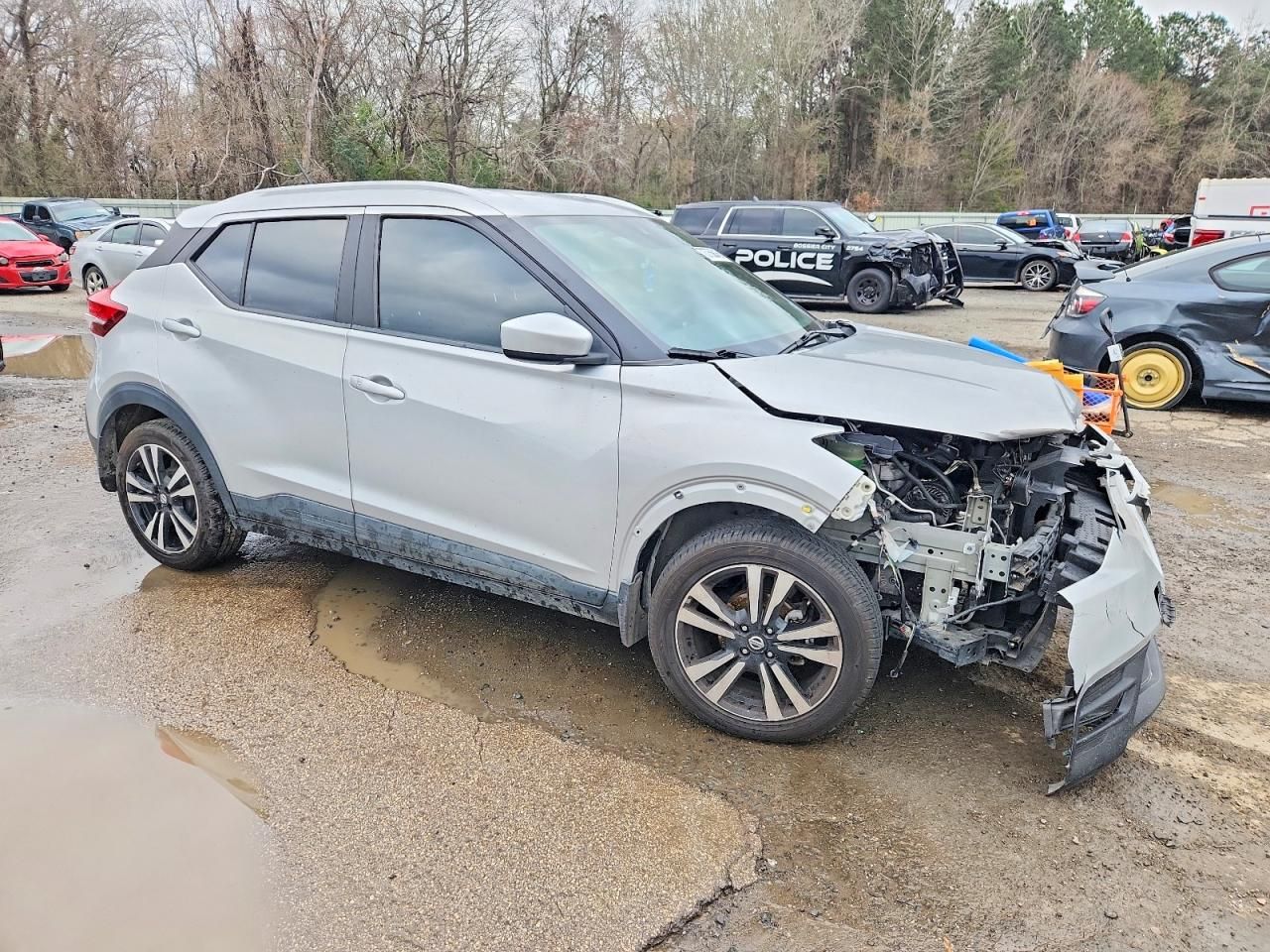 2020 Nissan Kicks sv