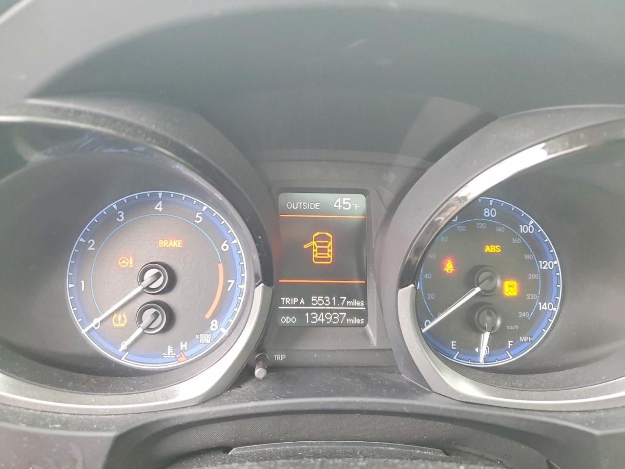 2014 Toyota Corolla l