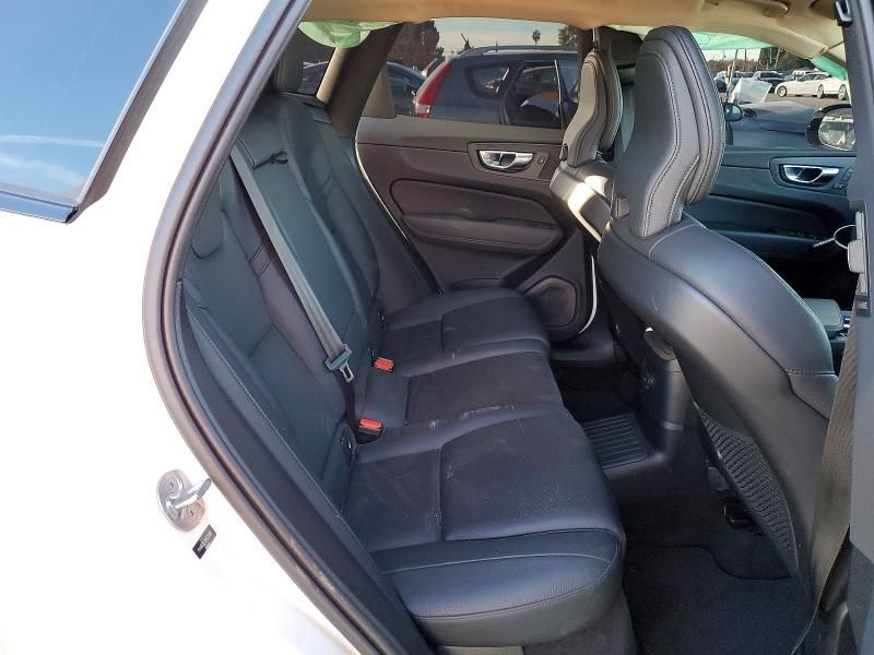 2024 Volvo Xc60 Plus