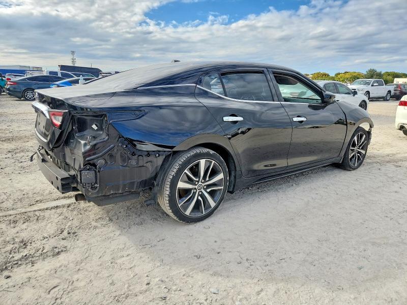 2020 Nissan Maxima s