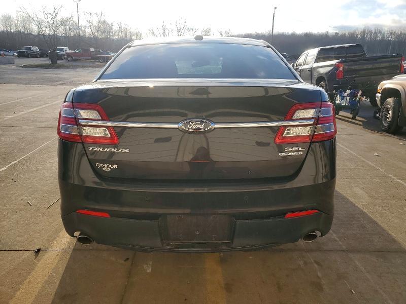 2015 Ford Taurus sel