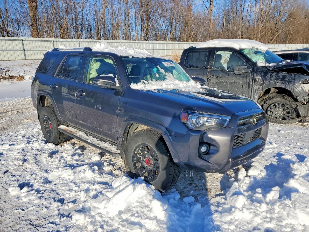 2023 Toyota 4runner se