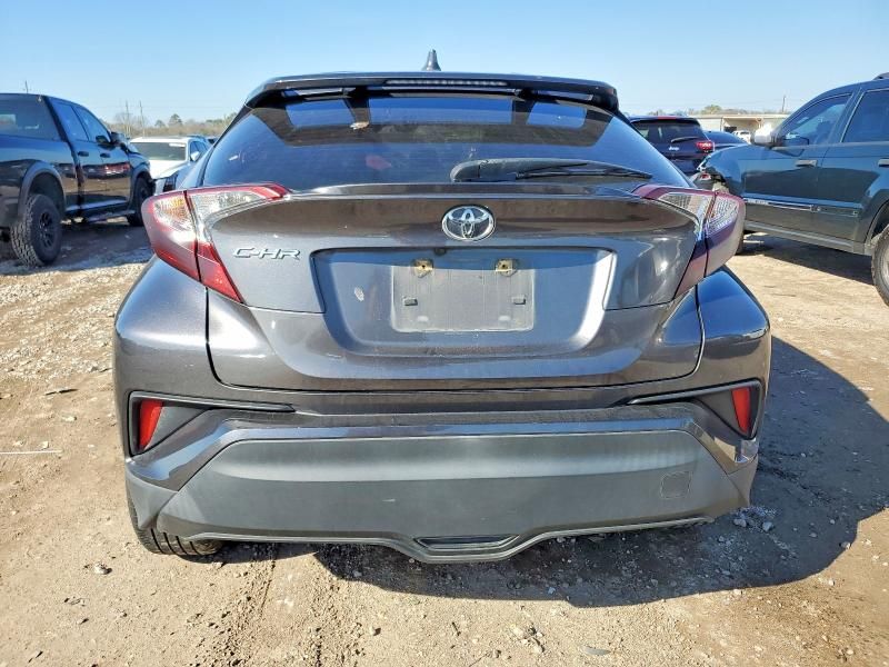 2020 Toyota C-hr xle