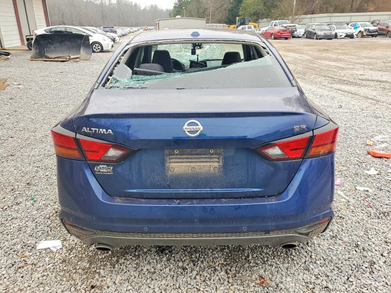 2021 Nissan Altima sr