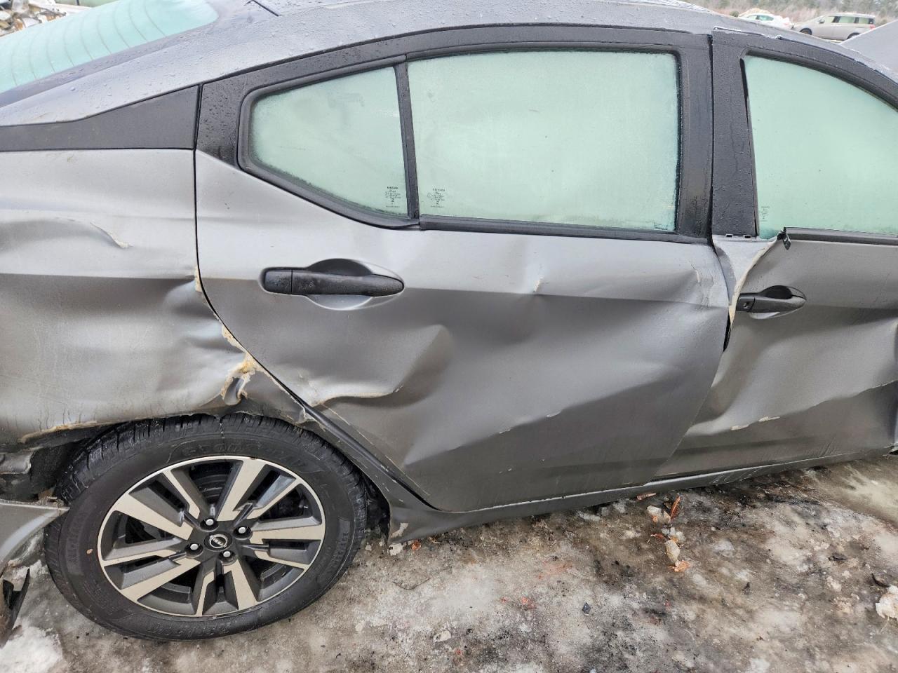 2025 Nissan Versa s
