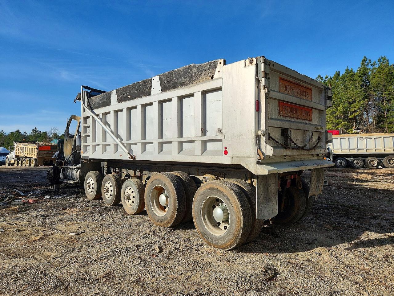 2017 Freightliner 114SD