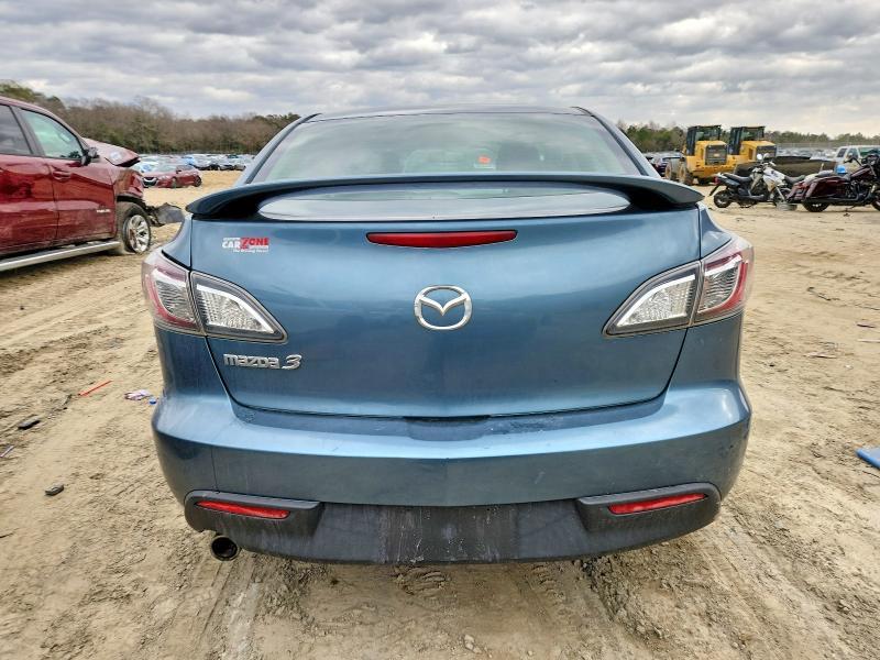 2011 Mazda 3 I