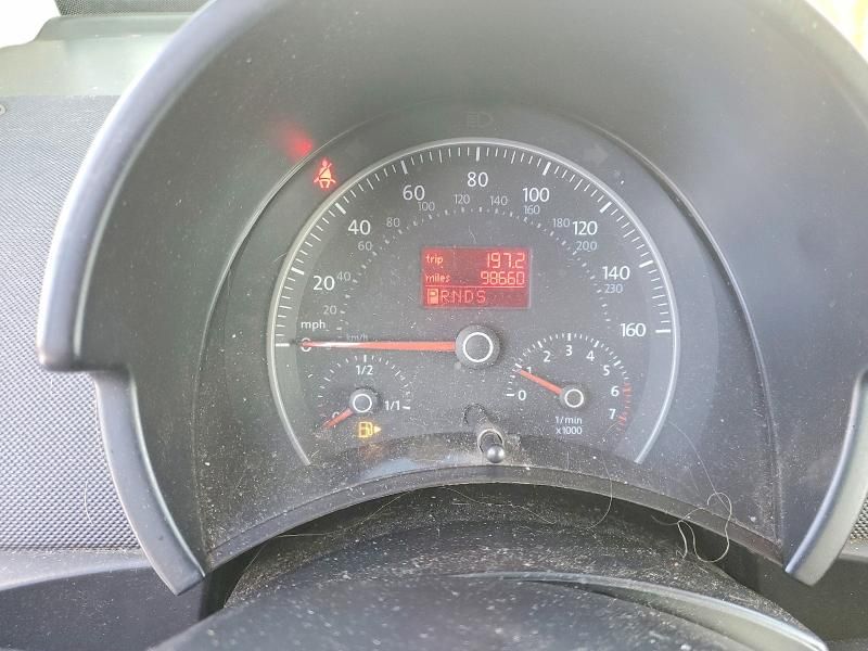 2010 Volkswagen New Beetle