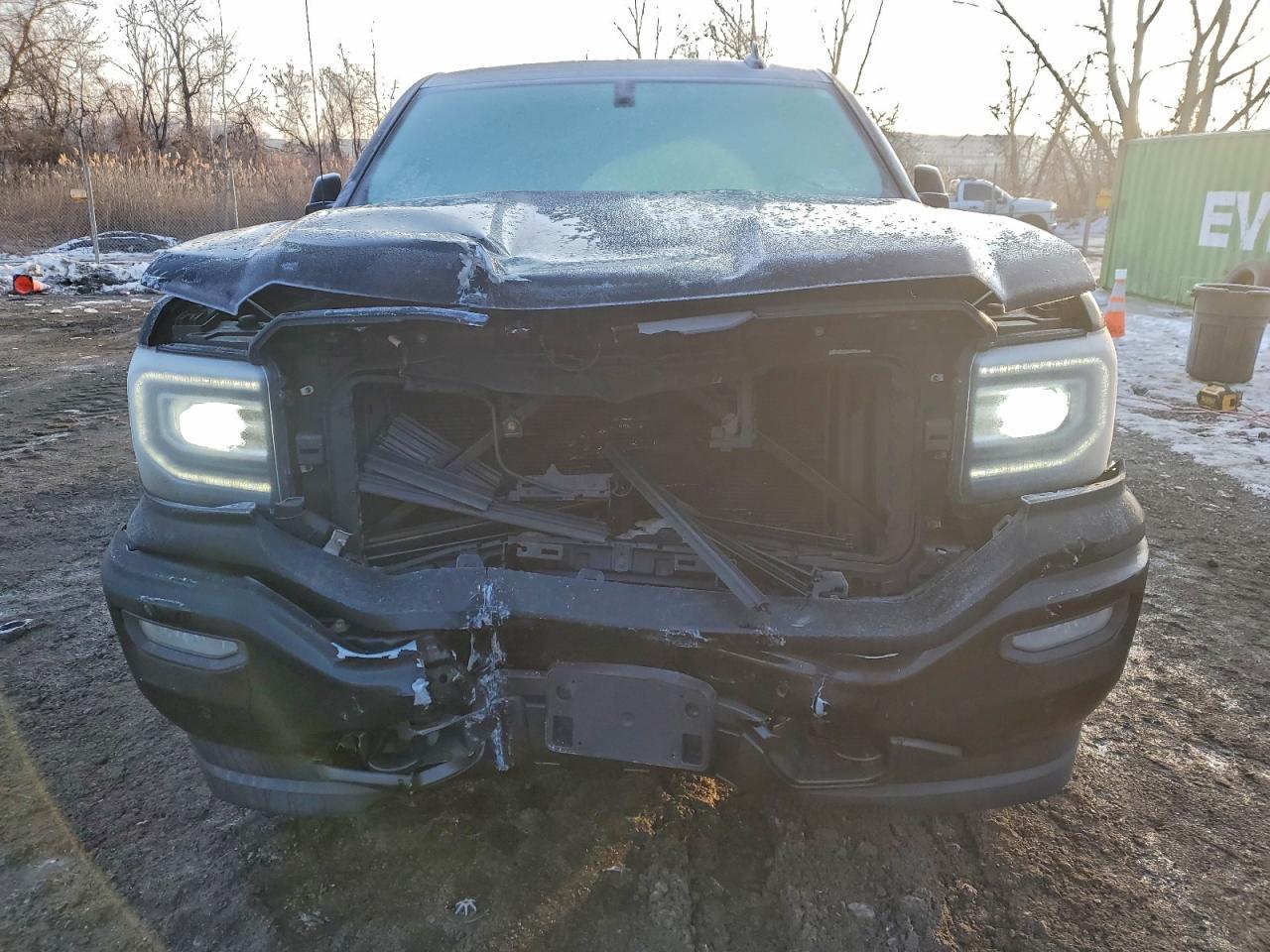 2017 GMC Sierra K1500 slt