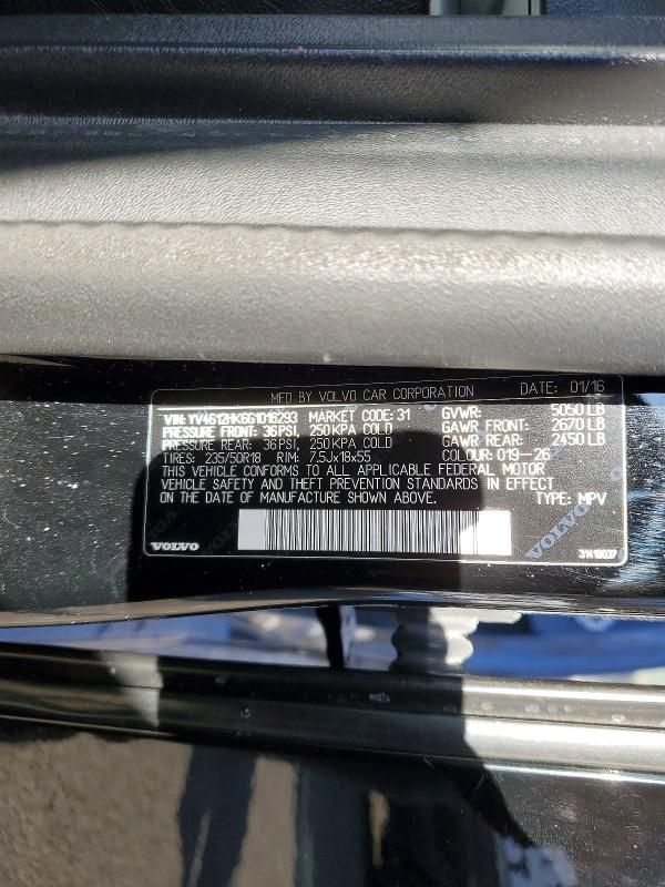 2016 Volvo V60 Cross Country Premier