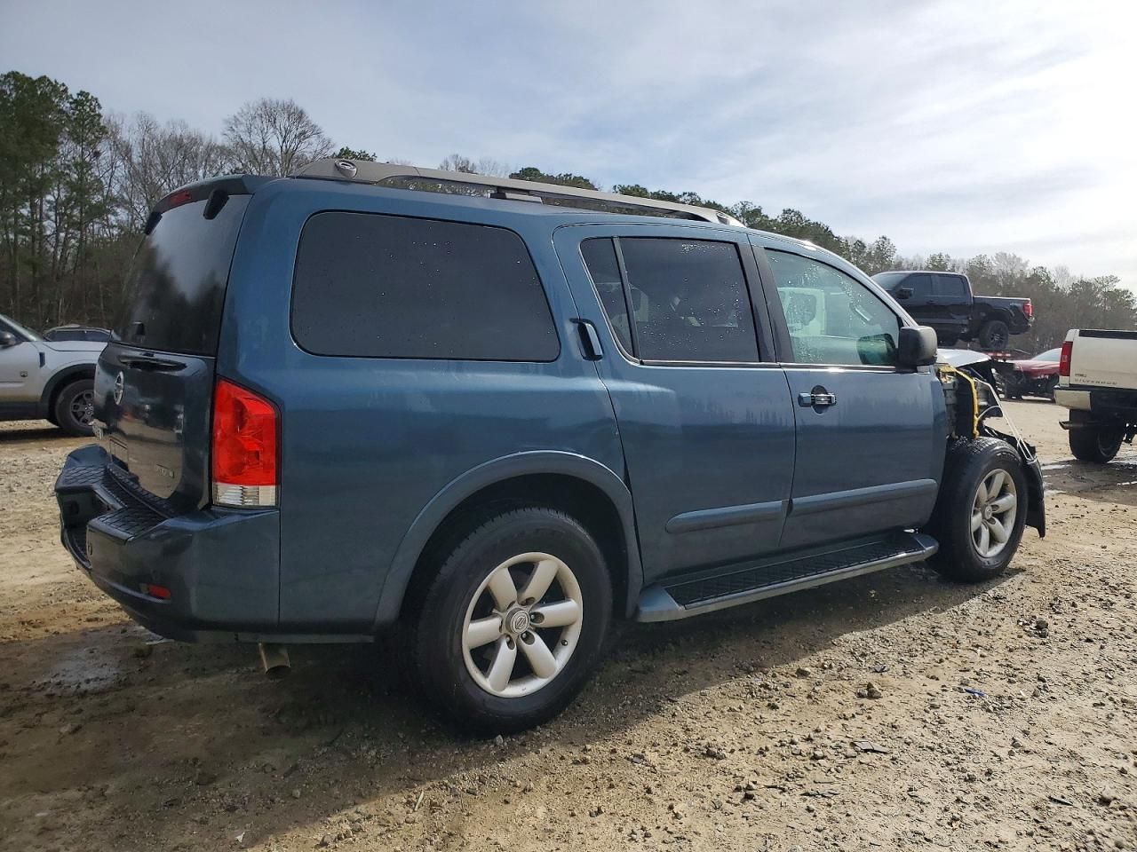 2014 Nissan Armada sv