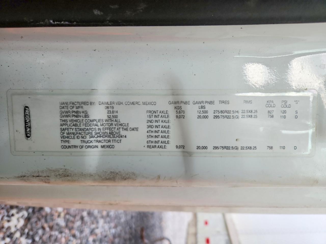 2020 Freigliner Cascadia 126