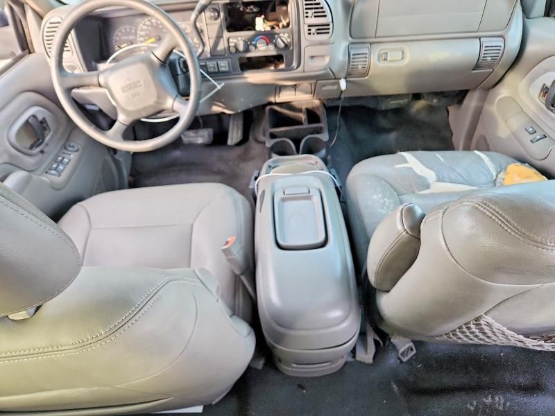 1998 GMC Suburban K2500