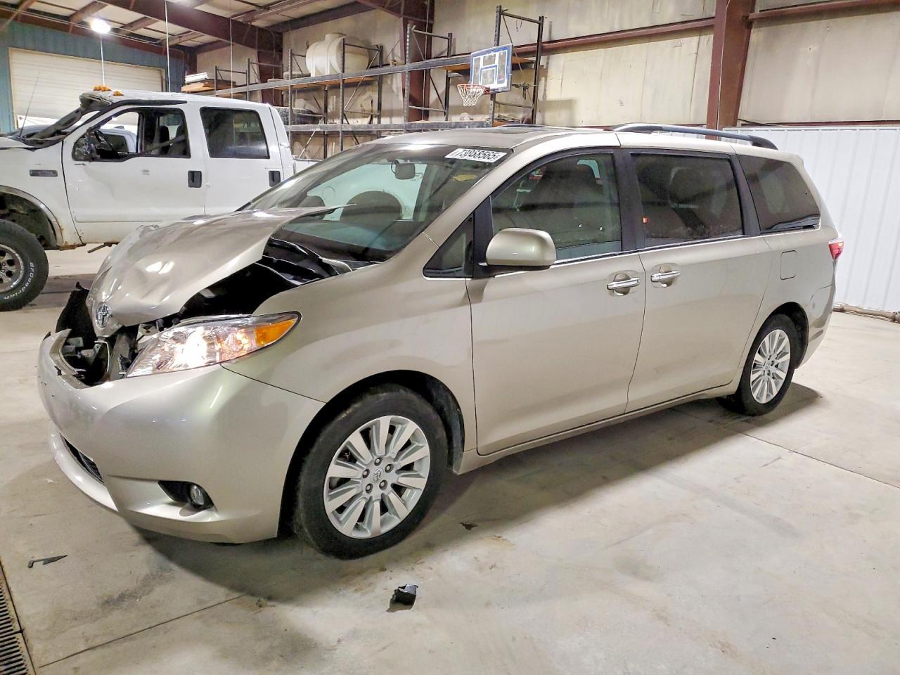 2015 Toyota Sienna xle