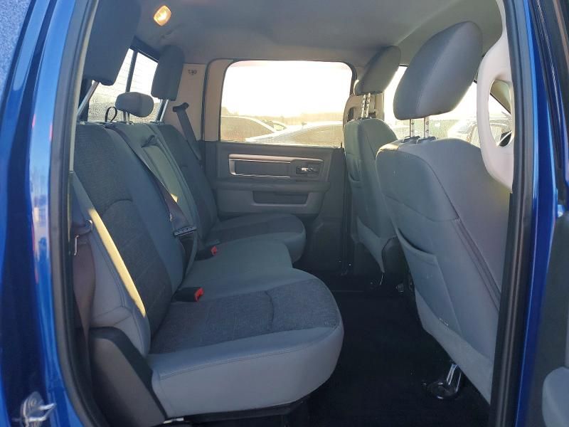 2015 Dodge Ram 1500 slt