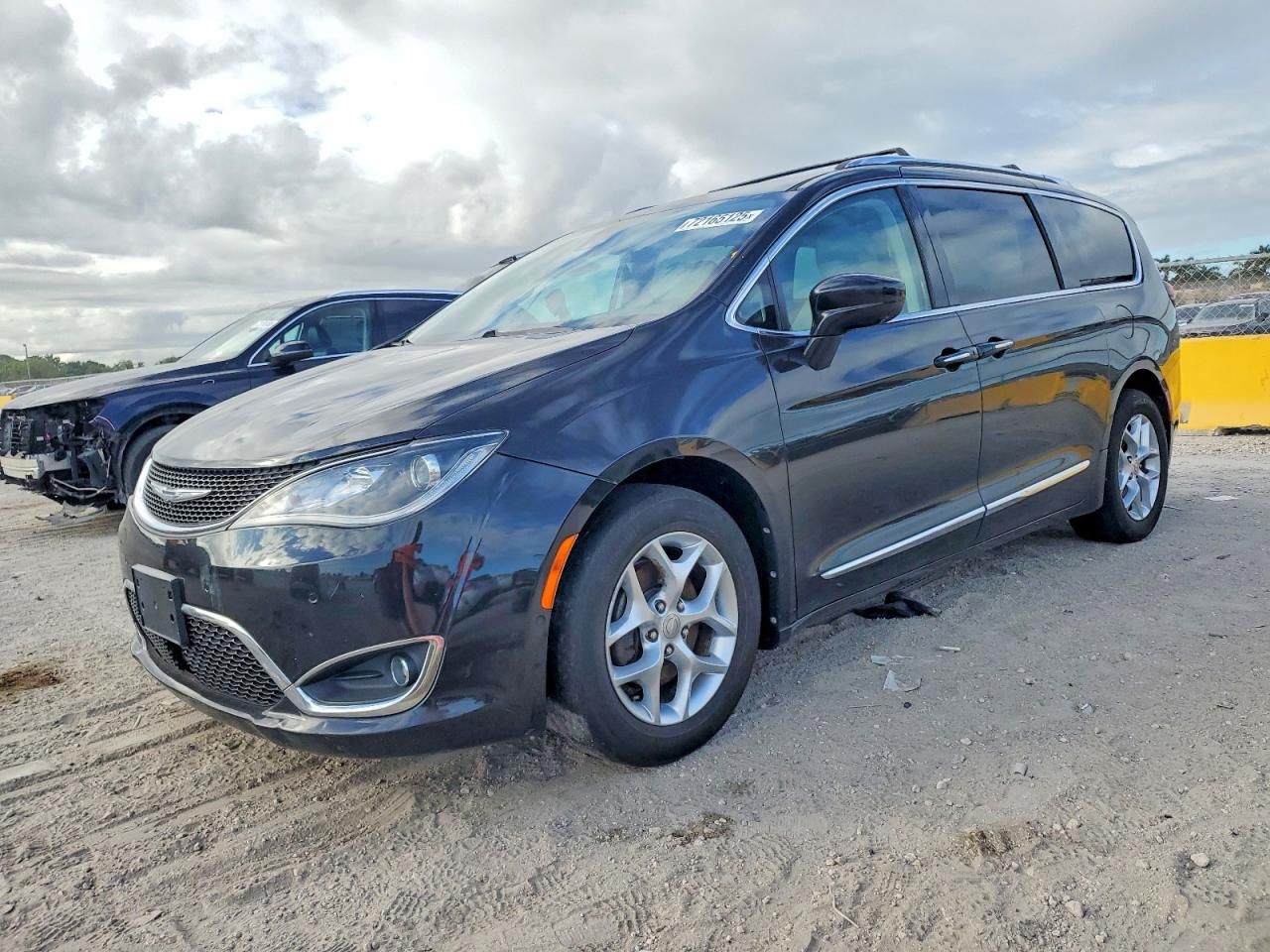 2017 Chrysler Pacifica Touring l Plus