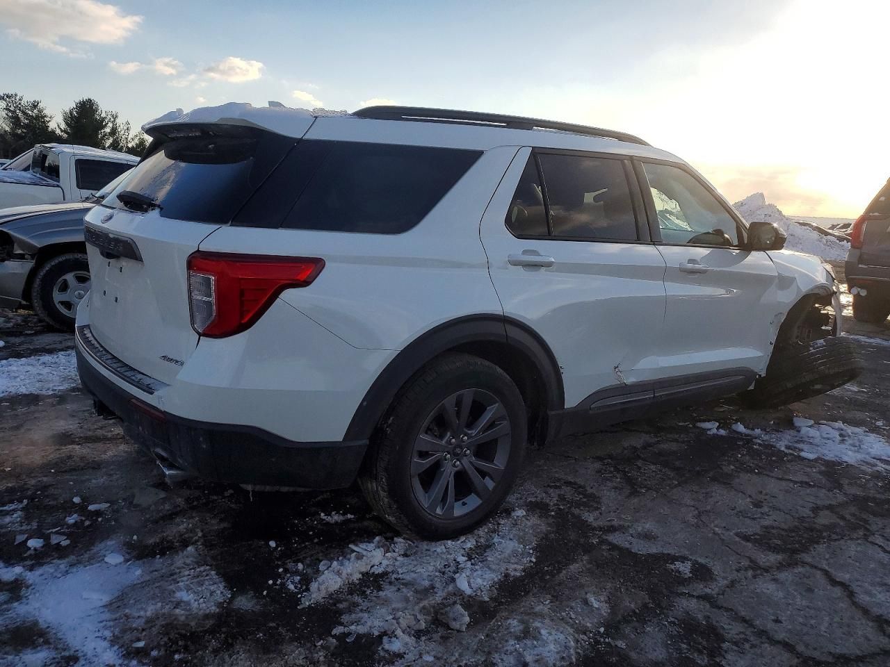 2023 Ford Explorer xlt