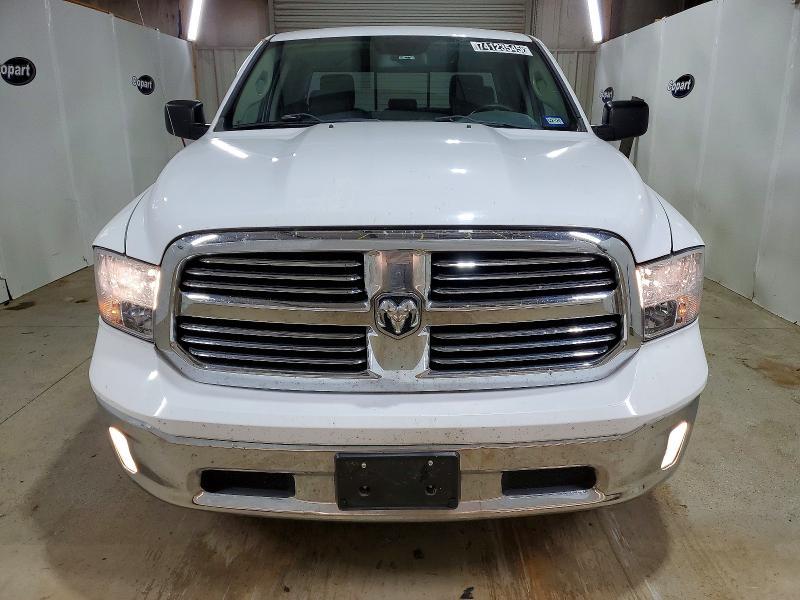2015 Dodge Ram 1500 slt