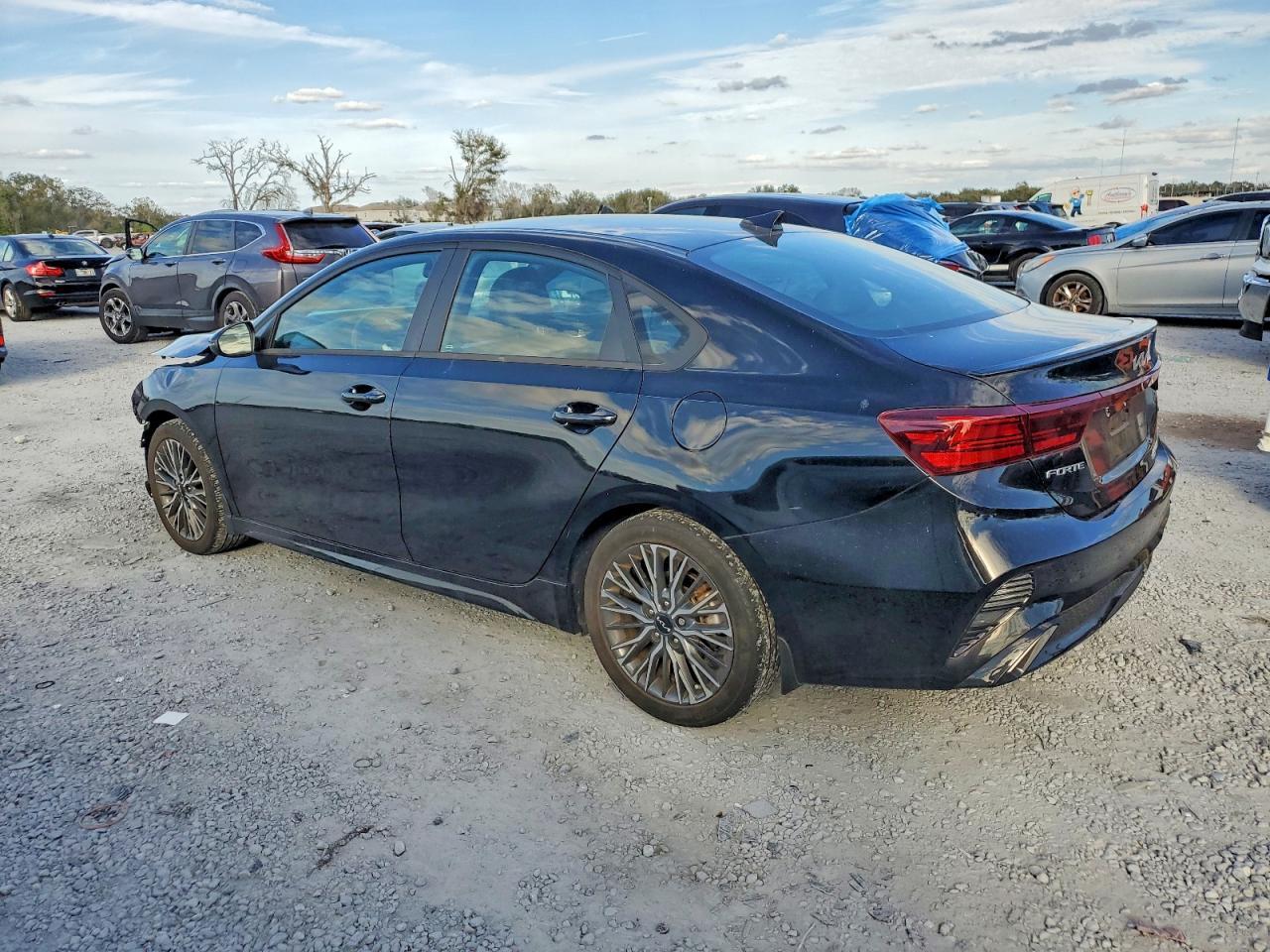 2023 KIA Forte gt Line