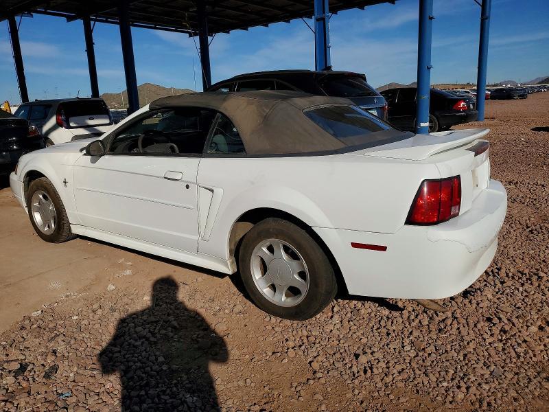 2000 Ford Mustang