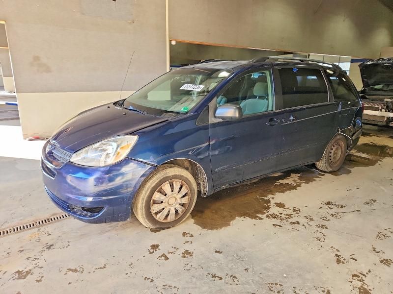 2004 Toyota Sienna ce