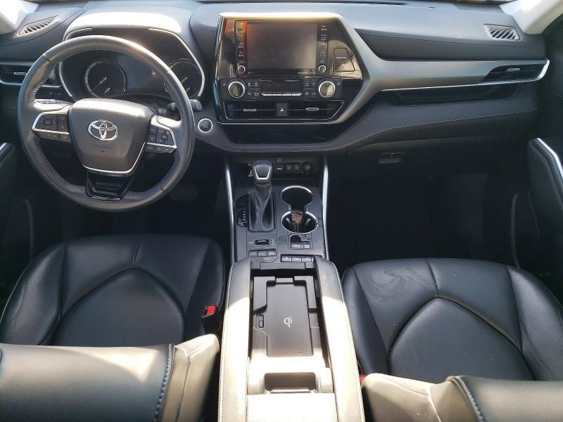 2021 Toyota Highlander xle