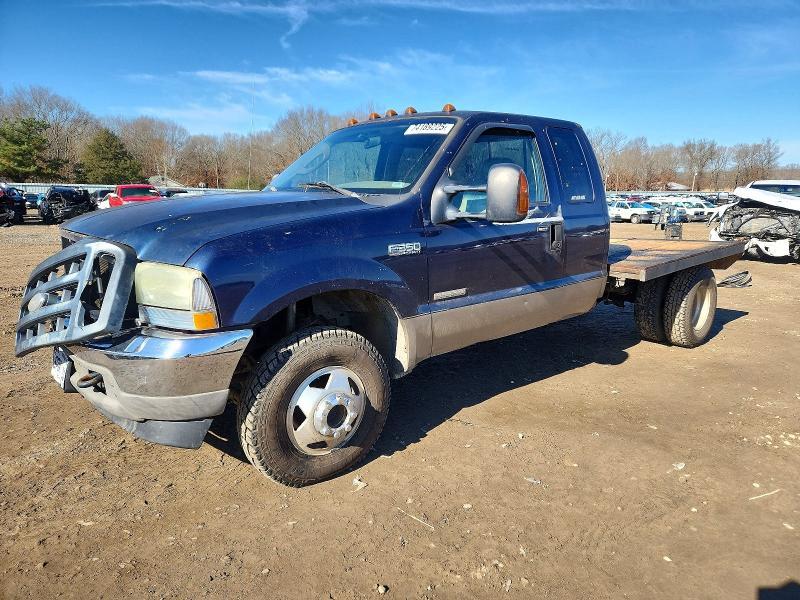2004 Ford F350 Super Duty Flatbed Truck