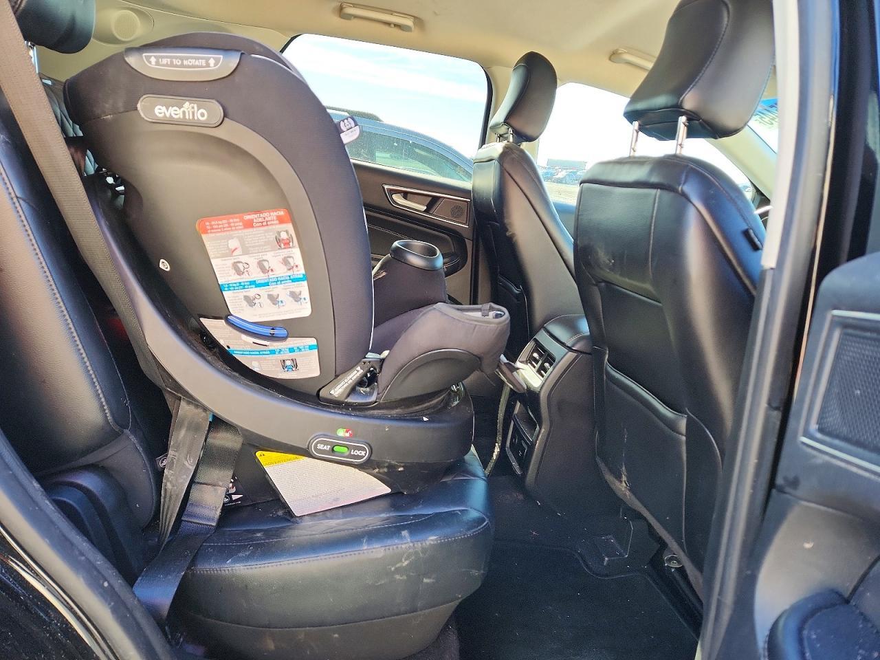 2023 Ford Edge Titanium