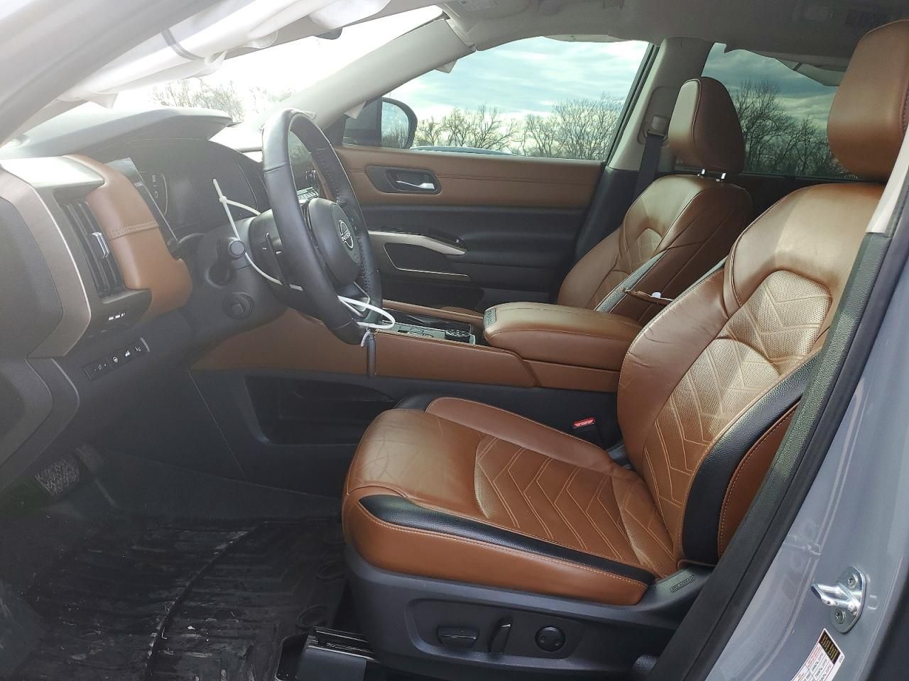 2022 Nissan Pathfinder Platinum