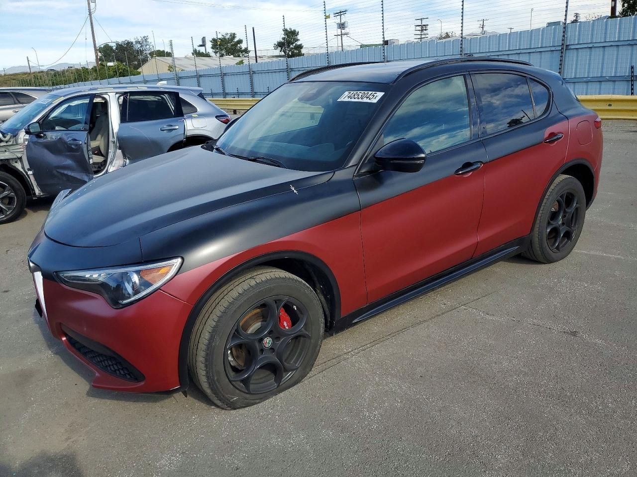 2022 Alfa Romeo Stelvio ti