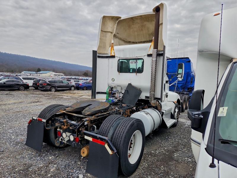 2013 Kenworth T660 Semi Truck