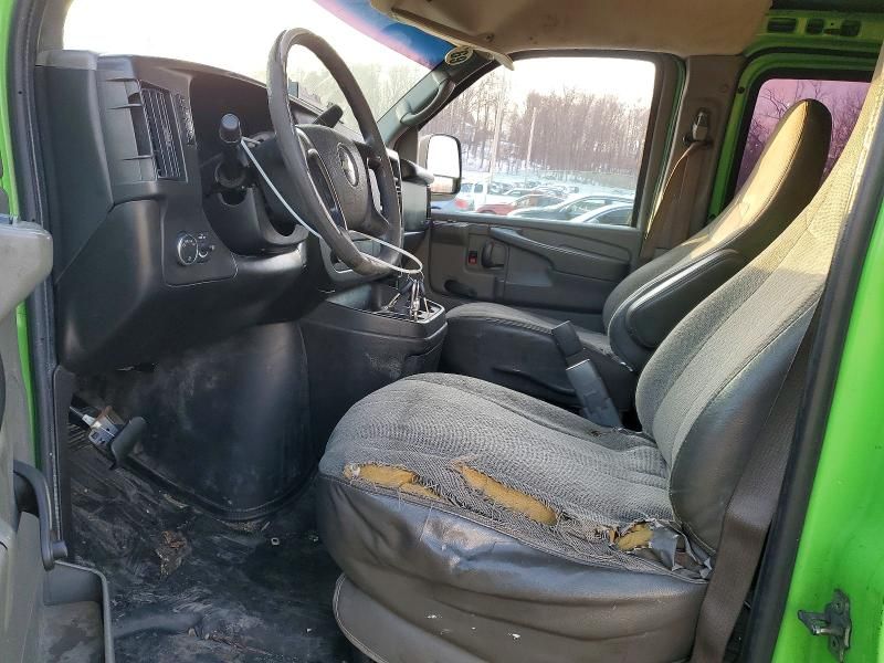 2010 Chevrolet Express 1500 Utility / Service van