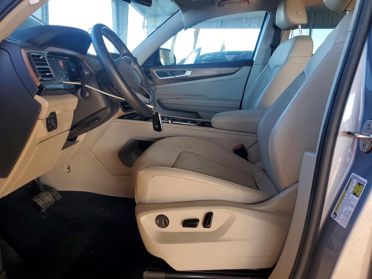 2025 Volkswagen Atlas se