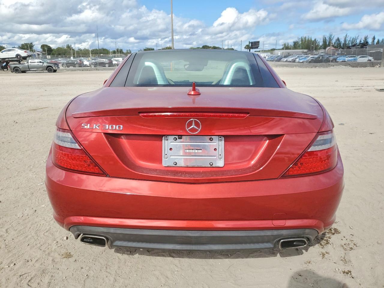 2016 Mercedes-Benz Slk 300