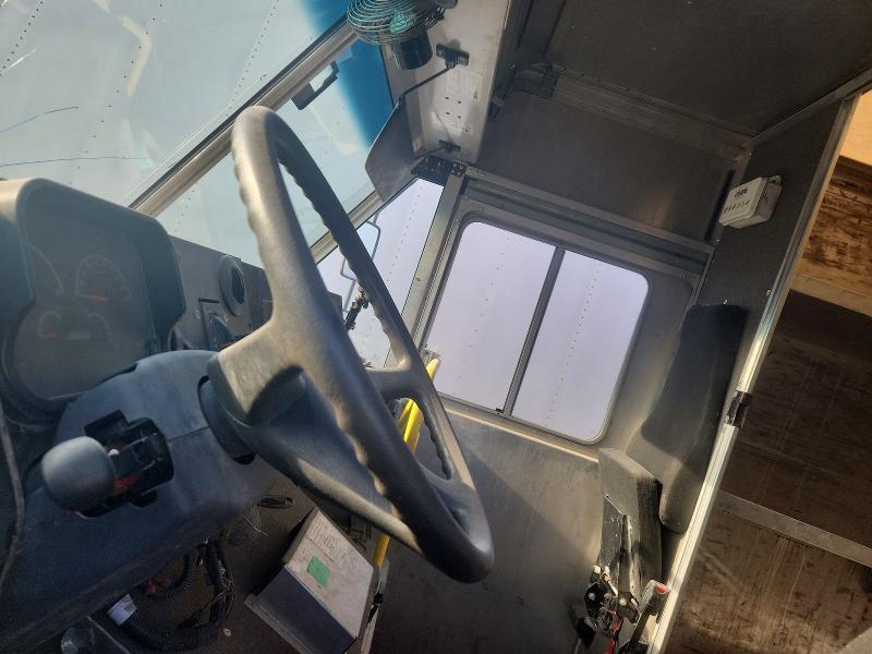 2022 Freightliner Chassis-Delivery Truck